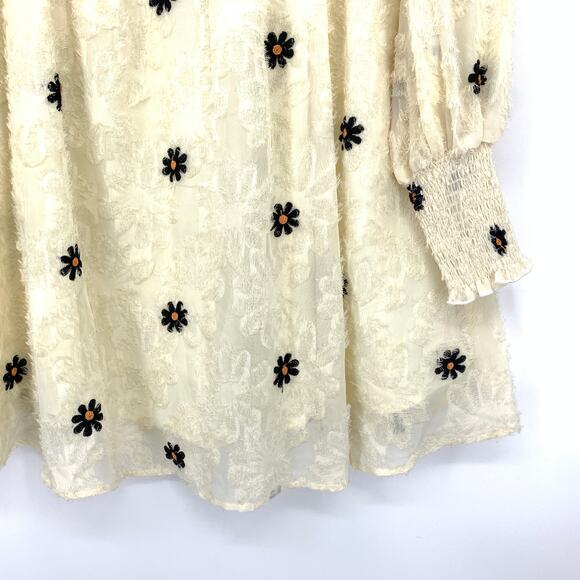 Shein A-Line Long Sleeve Dress Womens Size Large Cream Floral Print Textured - Picture 4 of 6